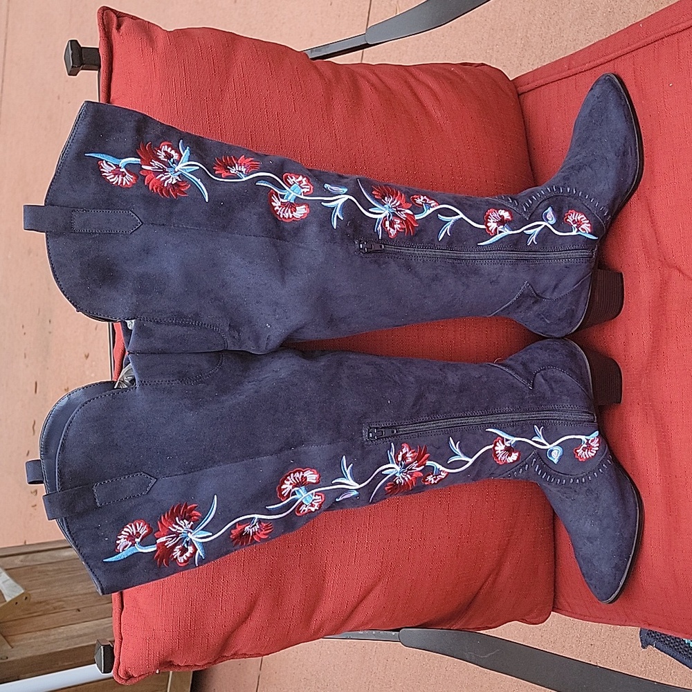 CARLOS by Carlos Santana Navy Suede Floral Over-the-knee Boots, 9.5 M - Picture 3 of 5